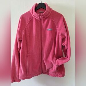 Columbia Womans Zip Up Jacket Light pink with Pockets in like new condition